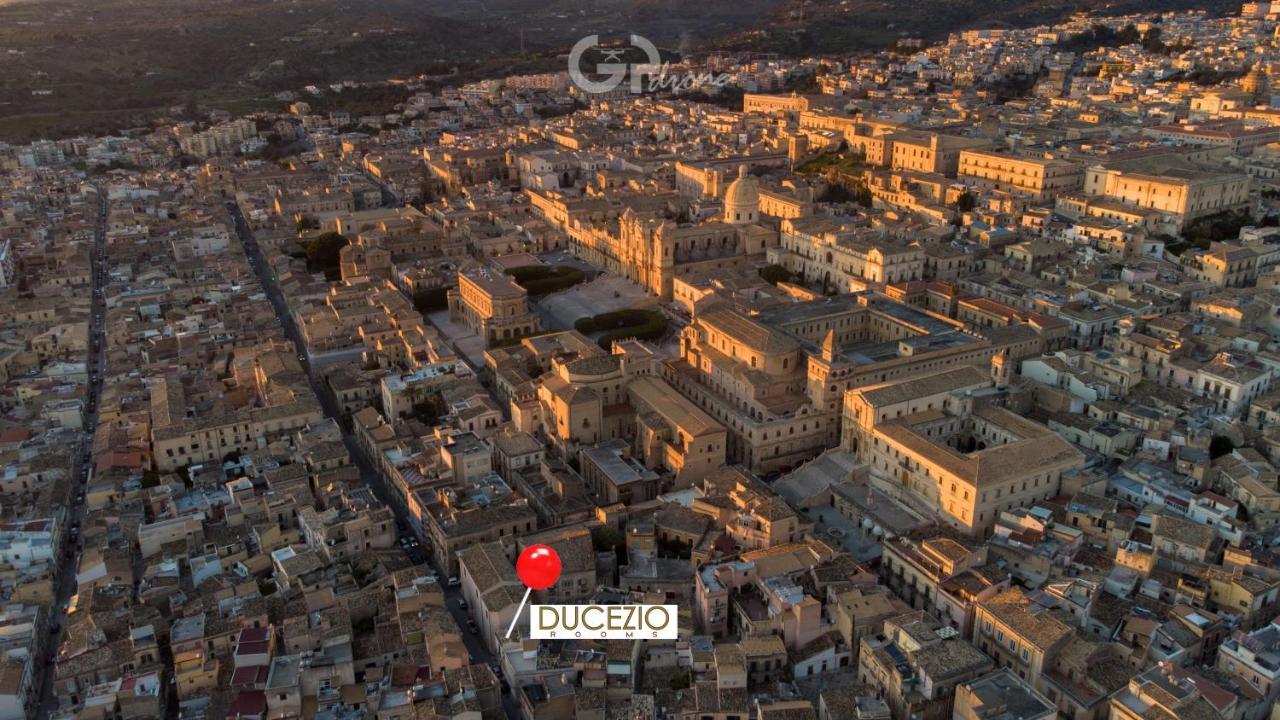 Ducezio Rooms Noto Buitenkant foto